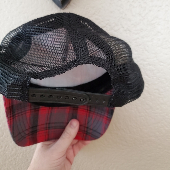 Carbon Hat - Picture 4 of 4